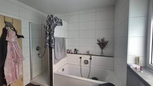 Wanne +Dusche - 3 Zimmer Etagenwohnung in Marktheidenfeld