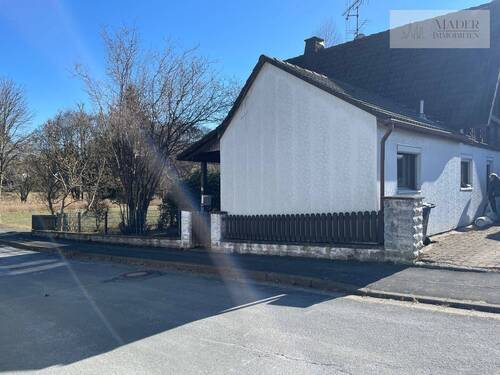 Außenansicht - 5 Zimmer Einfamilienhaus zum Kaufen in Marktleugast