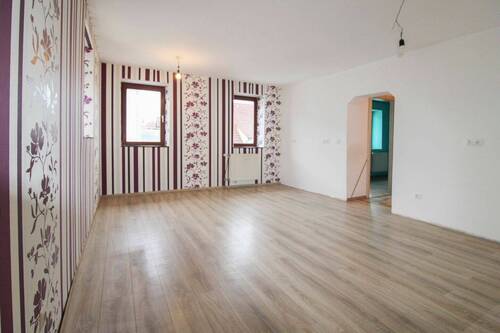 Ess- und Wohnzimmer - 2 Zimmer Einfamilienhaus zum Kaufen in Vöhringen