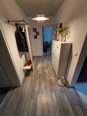 Flur - 3 Zimmer Wohnung mit Balkon in Hondelage zum Kauf