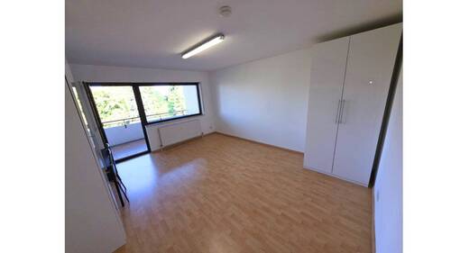 Zimmer re: Balkon - 