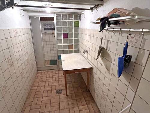 UG, Waschraum - 