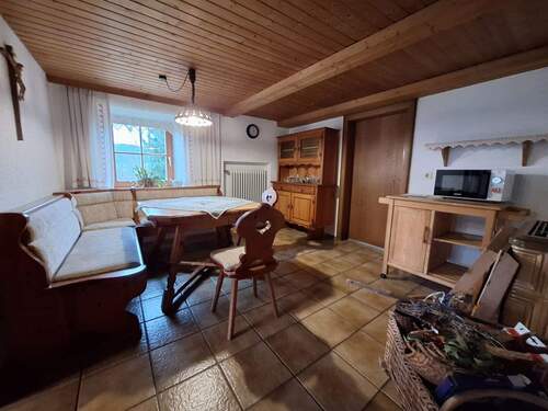 Stube - 6 Zimmer Bauernhaus, Landhaus zum Kaufen in Grattersdorf