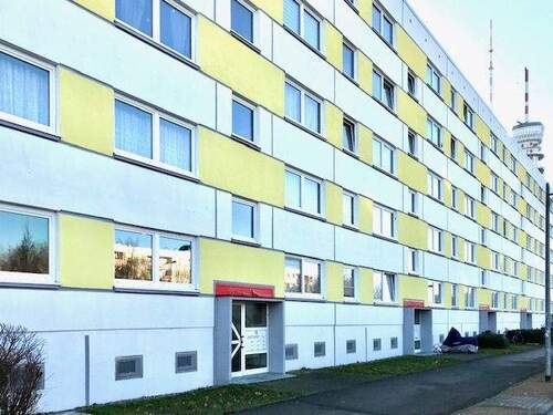 Aussenansicht - 3 Zimmer Etagenwohnung zur Miete in Schwerin