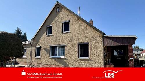 Außenansicht - Niedliches Doppelhaus mit Grundstück