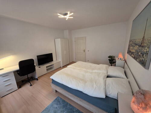 bedroom - 2 Zimmer Etagenwohnung zur Miete in Leipzig-Plagwitz/Lindenau