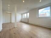 Wohnzimmer - 4 Zimmer Etagenwohnung zur Miete in Offenbach am Main