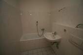Badezimmer (Referenzfoto) - 1 Zimmer Etagenwohnung in Leipzig