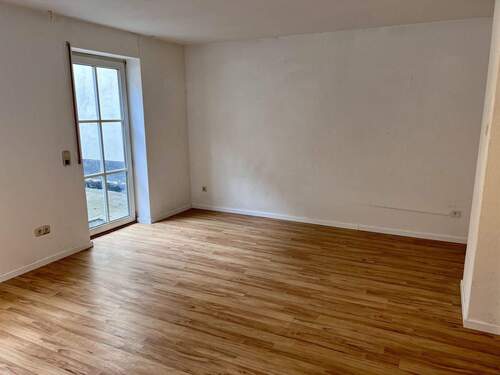 img-9774.jpeg - Einfamilienhaus mit 110,00 m&sup2; in Roth zur Miete