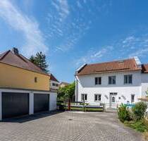 - Voll unterkellertes Einfamilienhaus mit Doppelgarage in Innenstadtlage - - Straubing