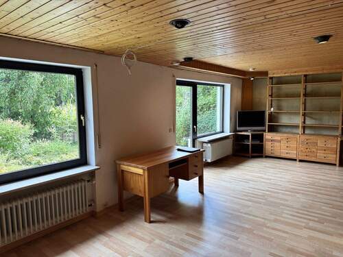 Wohzimmer.jpg - Großzügige 1,5-Zimmer-Wohnung mit Südterrasse in ruhiger Lage von Röttenbach
