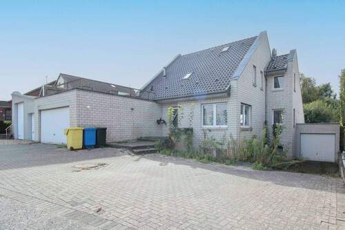 Hausvorderansicht.. - 