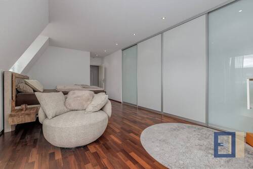 Schlafzimmer Ansicht 2 - 