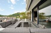 Balkon mit Blick auf die Burg Windeck - 
