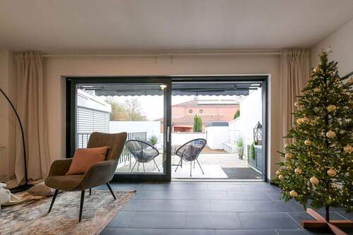 Wohnzimmer - 6 Zimmer Reihenmittelhaus zum Kaufen in Bad Friedrichshall