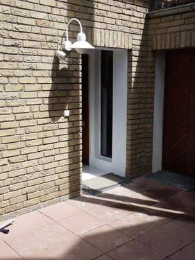 Souterrain Eingangsbereich - Mehrfamilienhaus, Wohnhaus mit 227,00 m&sup2; in Pulheim zum Kaufen