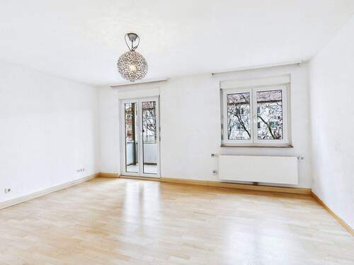 Wohnzimmer - 3 Zimmer Etagenwohnung in Fellbach