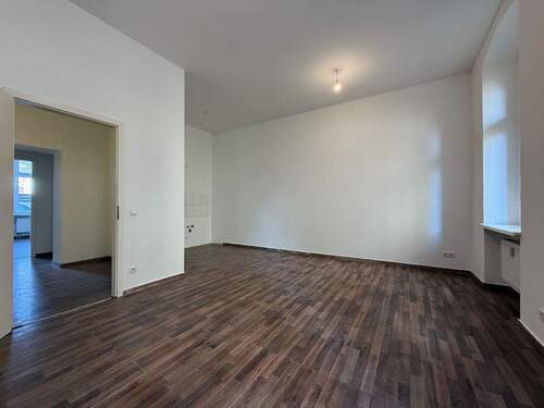 Zimmer 1 - 3 Zimmer Etagenwohnung in Berlin