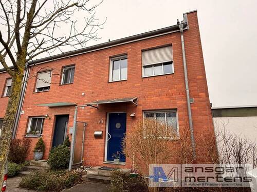 Hausansicht - 4 Zimmer Reihenendhaus zum Kaufen in Mönchengladbach