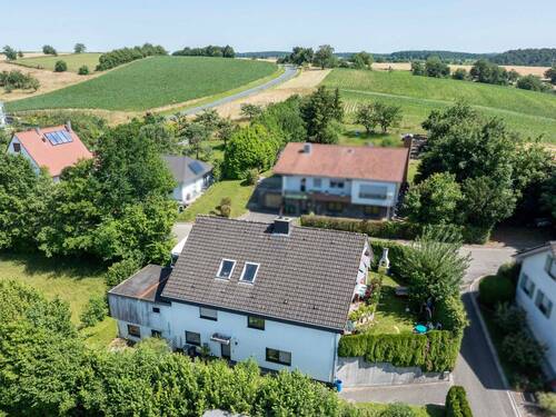 Hausansicht Vogelperspektive - 