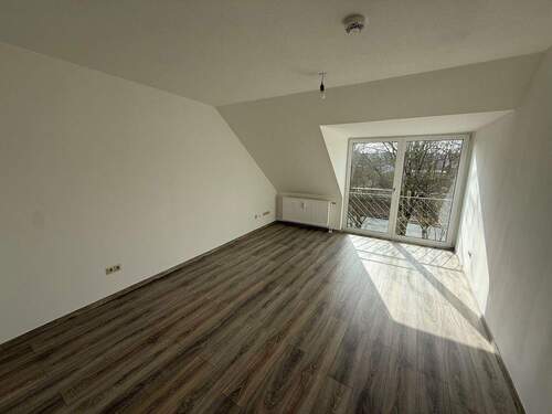 Schlafzimmer - 3 Zimmer Etagenwohnung zur Miete in Wolfsburg