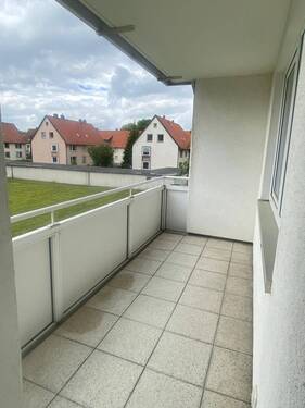 Loggia.jpeg - NEUES ZUHAUSE - Toll aufgeteilt im 1. OG mit Loggia und Tageslichtbad
