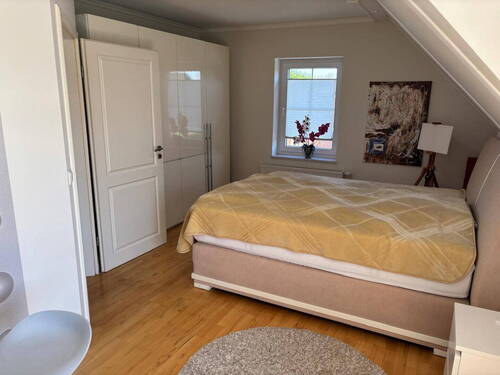 1 Schlafzimmer OG - 