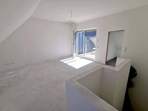 Zimmer im Dachgeschoss - 