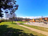 Spielplatz in der Nähe - 