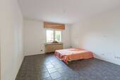 Schlafzimmer EG - 