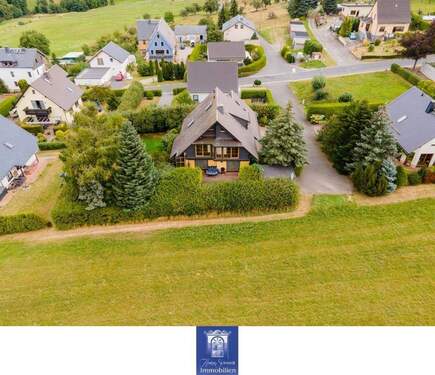 Hausansicht - Einfamilienhaus mit 242,00 m² in Dippoldiswalde zum Kaufen