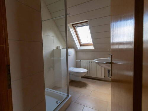 Bad im Dachgeschoss - 