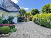 Auffahrt, Eingangsbereich.jpg - 5 Zimmer Mehrfamilienhaus, Wohnhaus in Sylt