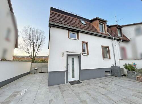 Außenansicht - 5 Zimmer Doppelhaushälfte in Weinheim