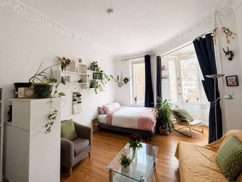 Wohnzimmer - 5 Zimmer Etagenwohnung in Stuttgart