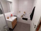 bathroom.jpg - 