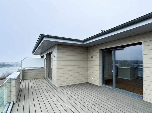 Dachterrasse - SchleiGlück in Kappeln: Neubau-Eigentumswohnung Haus 9 Wohnung 9 mit atemberaubendem Wasserblick!