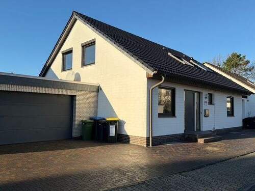 Gebäudeansicht 2 - Einfamilienhaus mit 154,00 m&sup2; in Wolfsburg / Vorsfelde zum Kaufen