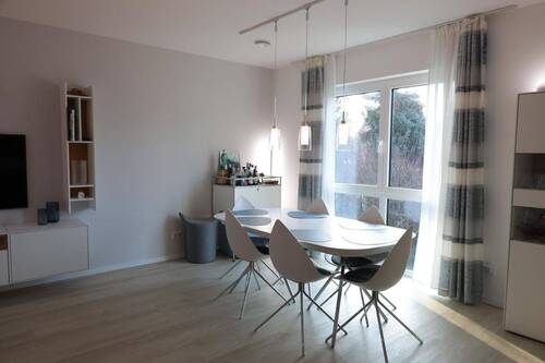 Wohn- und Esszimmer - 
