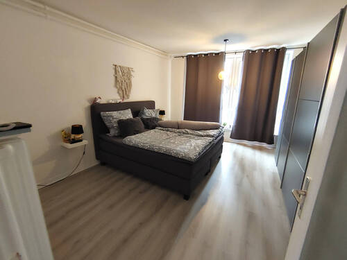 Schlafzimmer (1. OG) - 