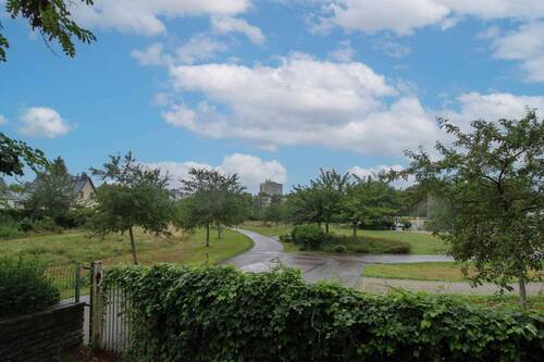 10. Rückseite mit Blick in den Sterndamm Park - 