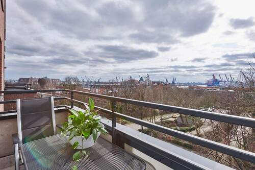 Breitestrasse3368 - Stylische, möblierte Zwei Zimmer Wohnung mit Elbblick und zwei Balkonen