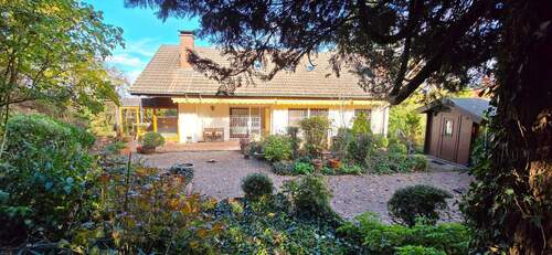 20251103_121217.jpg - Freistehendes Einfamilienhaus in Traumlage von Ballrechten-Dottingen mit riesigem Grundstück