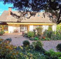 Freistehendes Einfamilienhaus in Traumlage von Ballrechten-Dottingen mit riesigem Grundstück