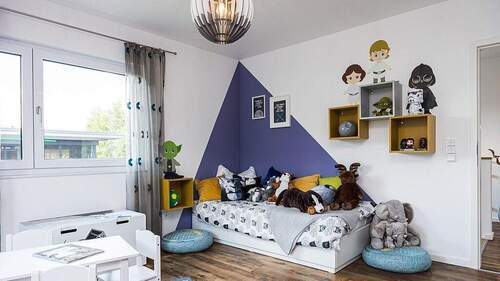 Beispiel Kinderzimmer - mit Platz zum Spielen - 