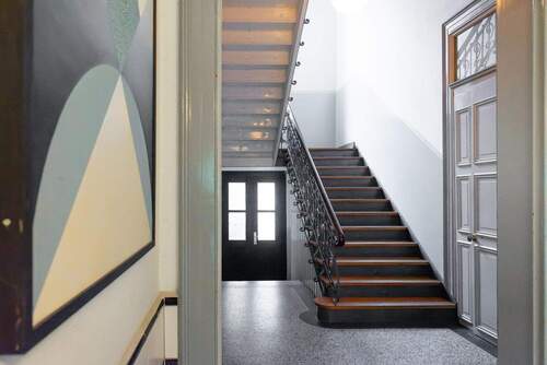 Treppenhaus - Etagenwohnung mit 190,00 m&sup2; in Hannover zum Kaufen