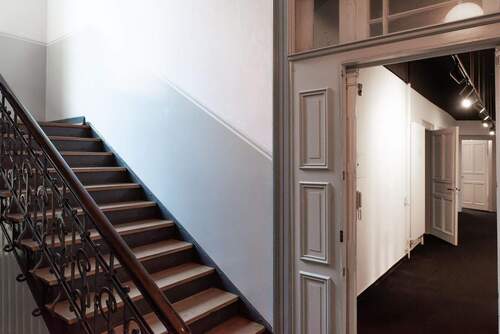 Eingang Wohnung und Treppenhaus - 