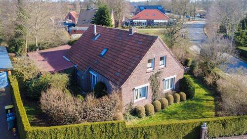 Bild 1 - Einfamilienhaus mit Sanierungsbedarf & Baugrundstück in ruhiger Lage von Neu-Ekels