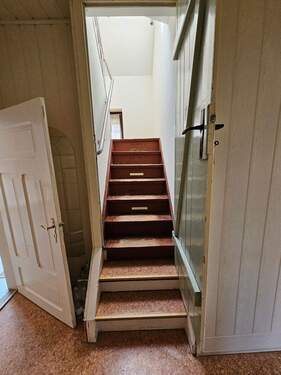 Tür zum SZ, Treppe ins DG.jpg - 