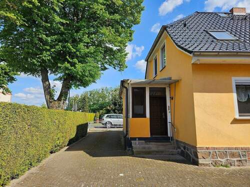 Die erste Zufahrt.jpg - 5 Zimmer Einfamilienhaus in Boldekow